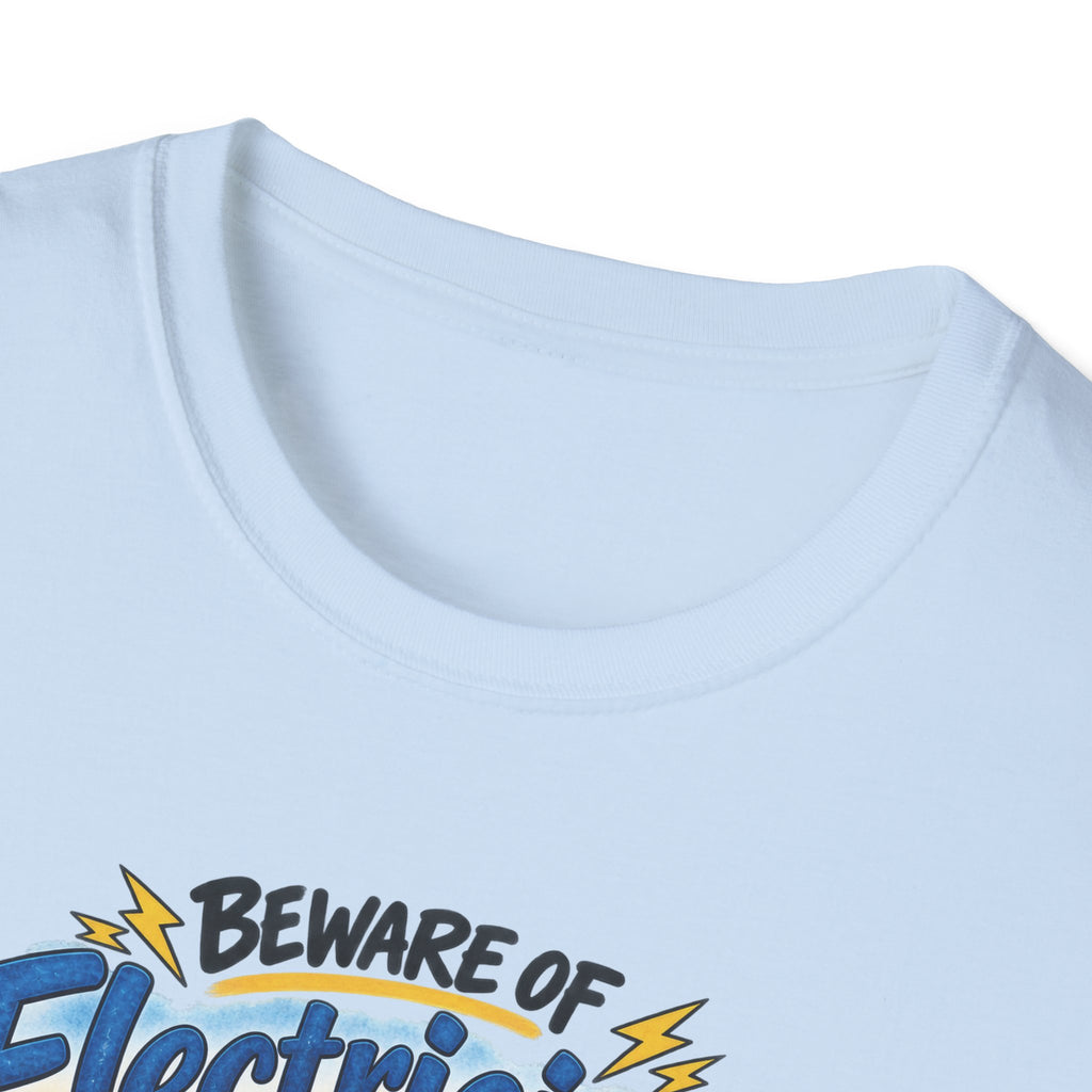 Beware of Electricians – They’ll Turn You On | Funny Electrician T-Shirt – Male
